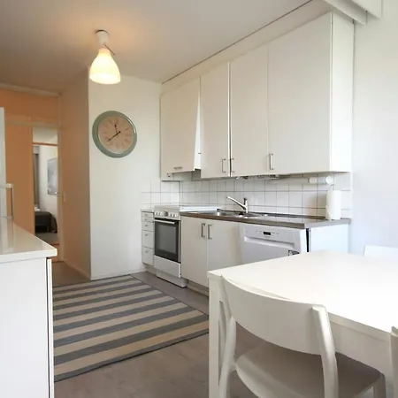 Spacious For 6 Daire Espoo