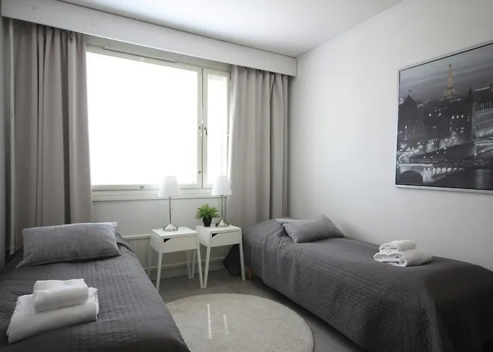 דירה Spacious For 6